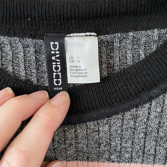 Striped H&M Sweater - Picture 2 of 3